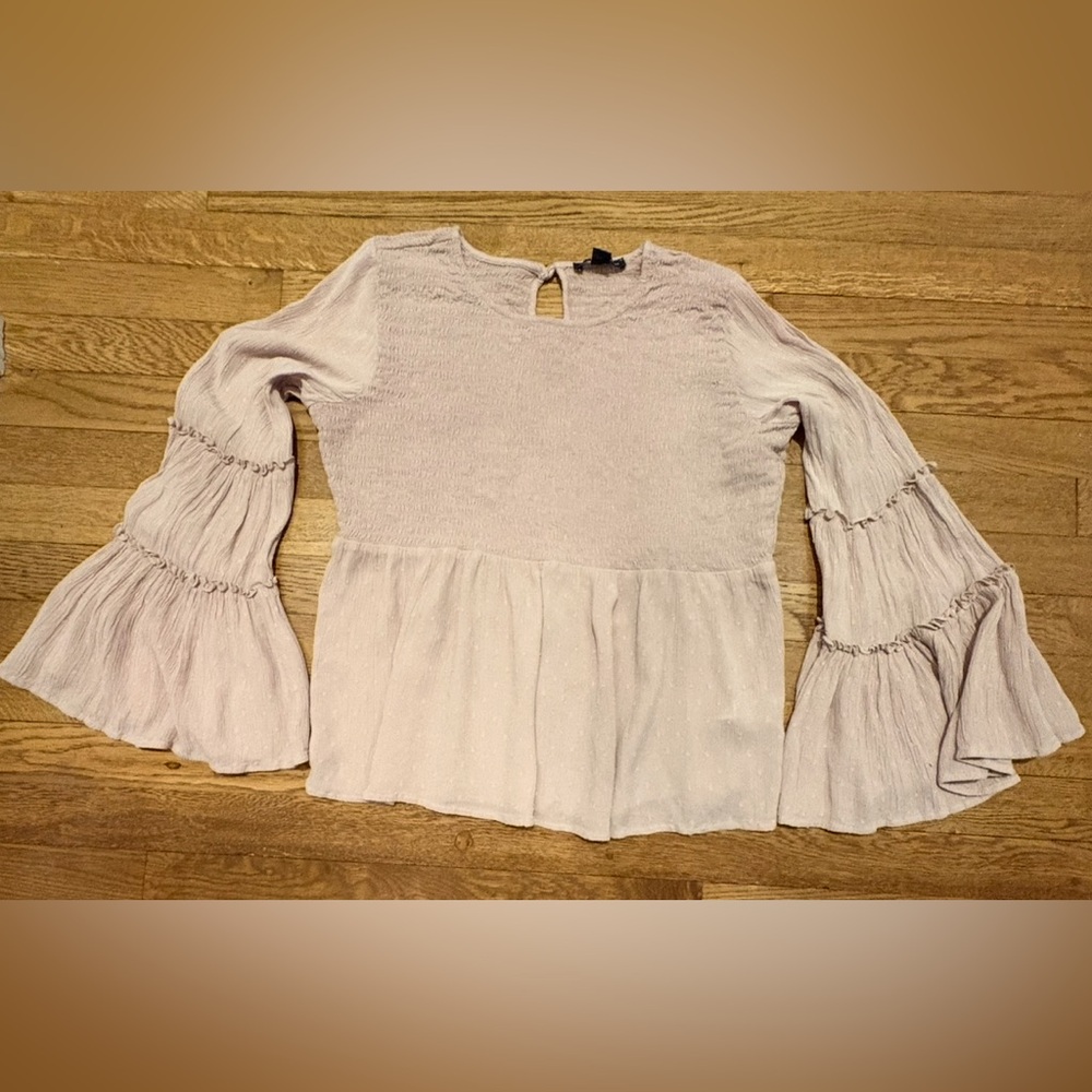 Women's Flowy Bell Sleeve Top - Light Pink